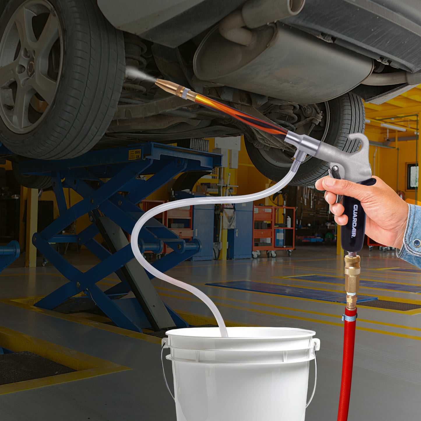 Syphon Spray Gun 79SG with Flame Pattern - Application Automotive