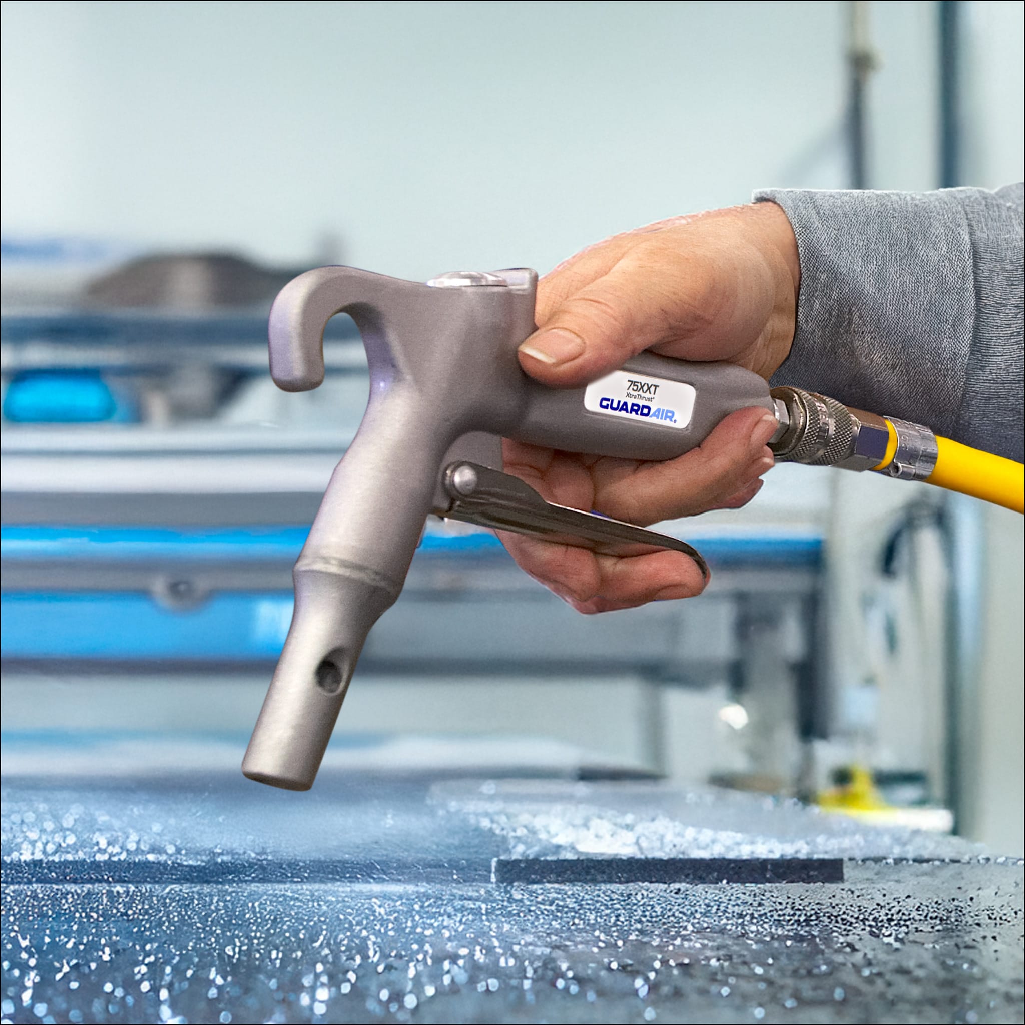 XtraThrust® 75XXT Safety Air Gun — Guardair Corporation